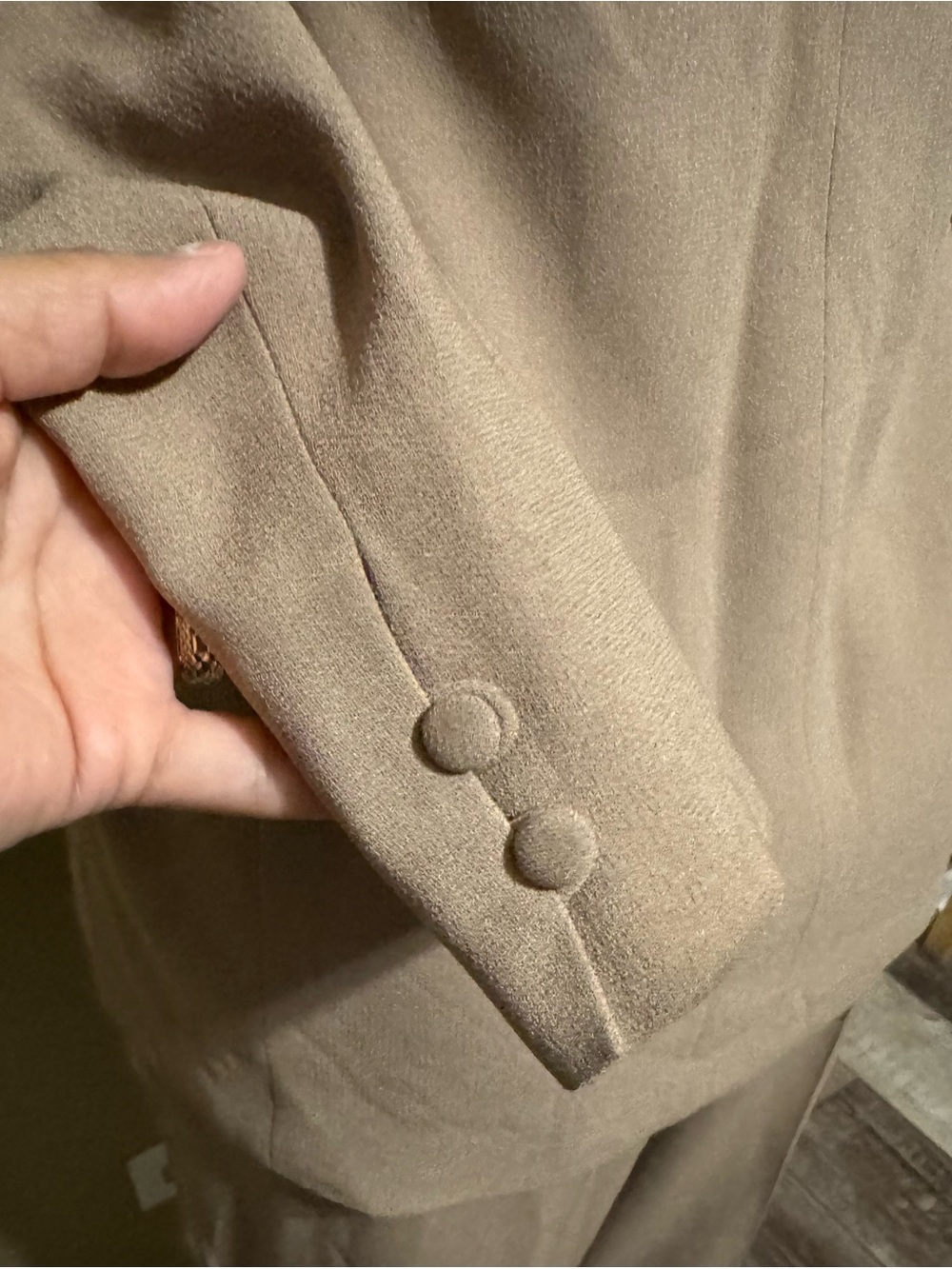 Jones New York Petite Sophisticated Taupe Suit Set - Jacket 8P & Pants 10P - Picture 8 of 15